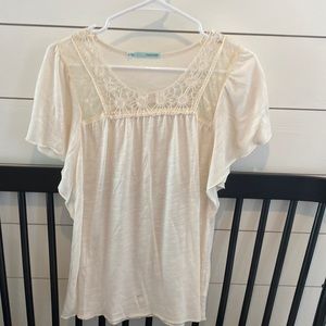 XS Maurice’s embroidered top